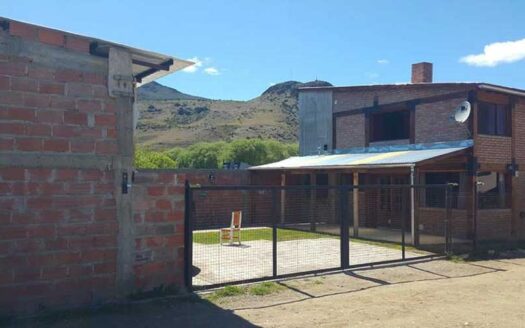 Venta de Casa con Galpón